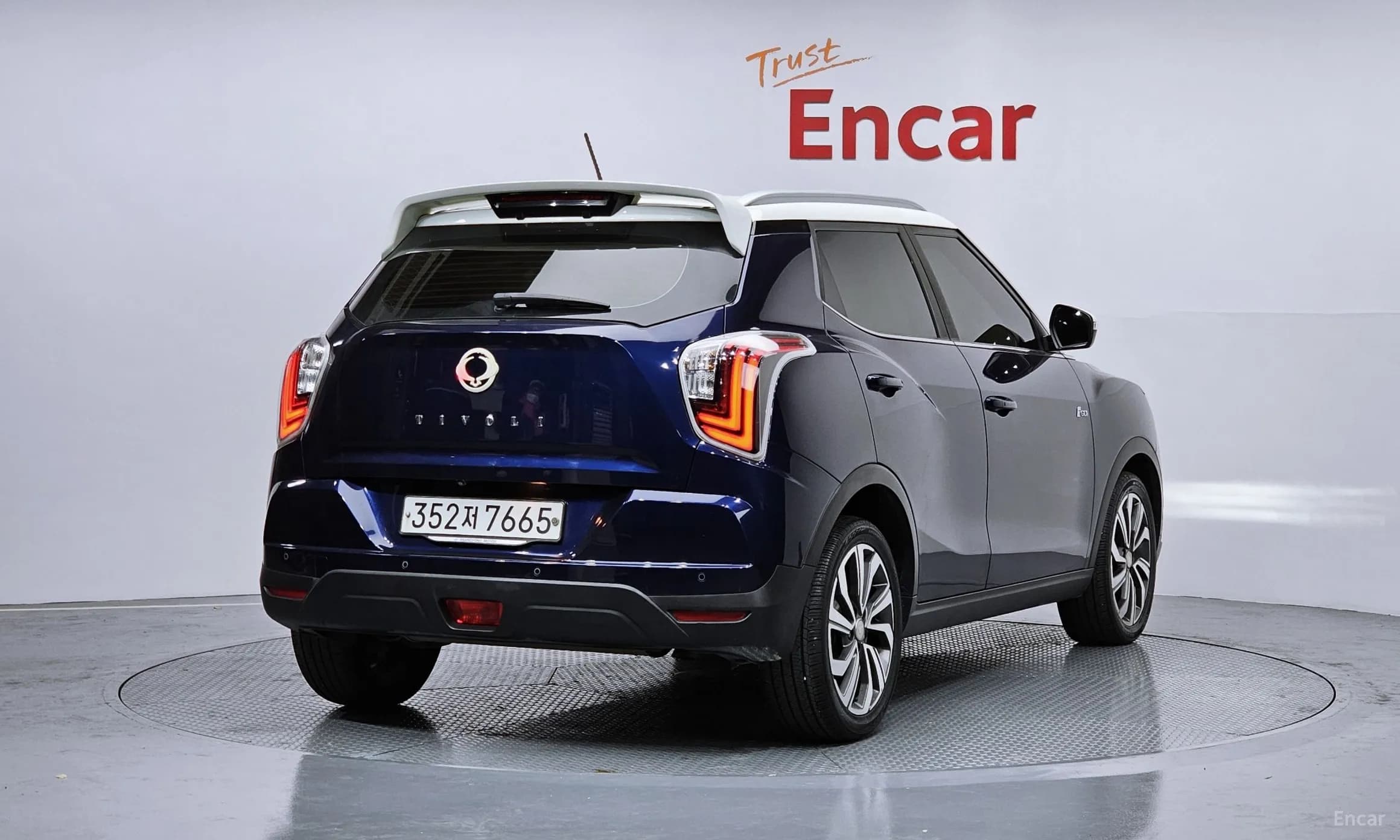 Berry New Tivoli