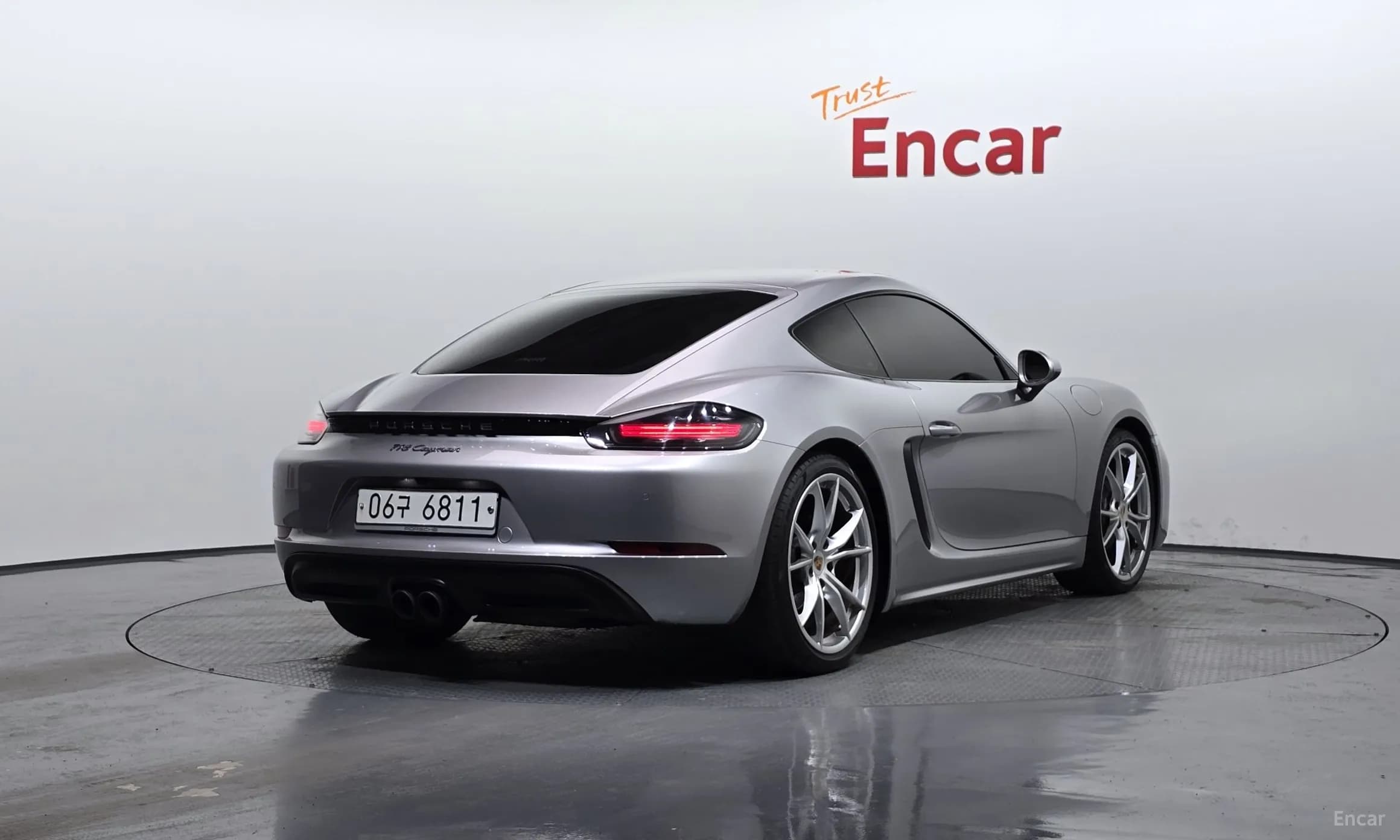 718 Cayman