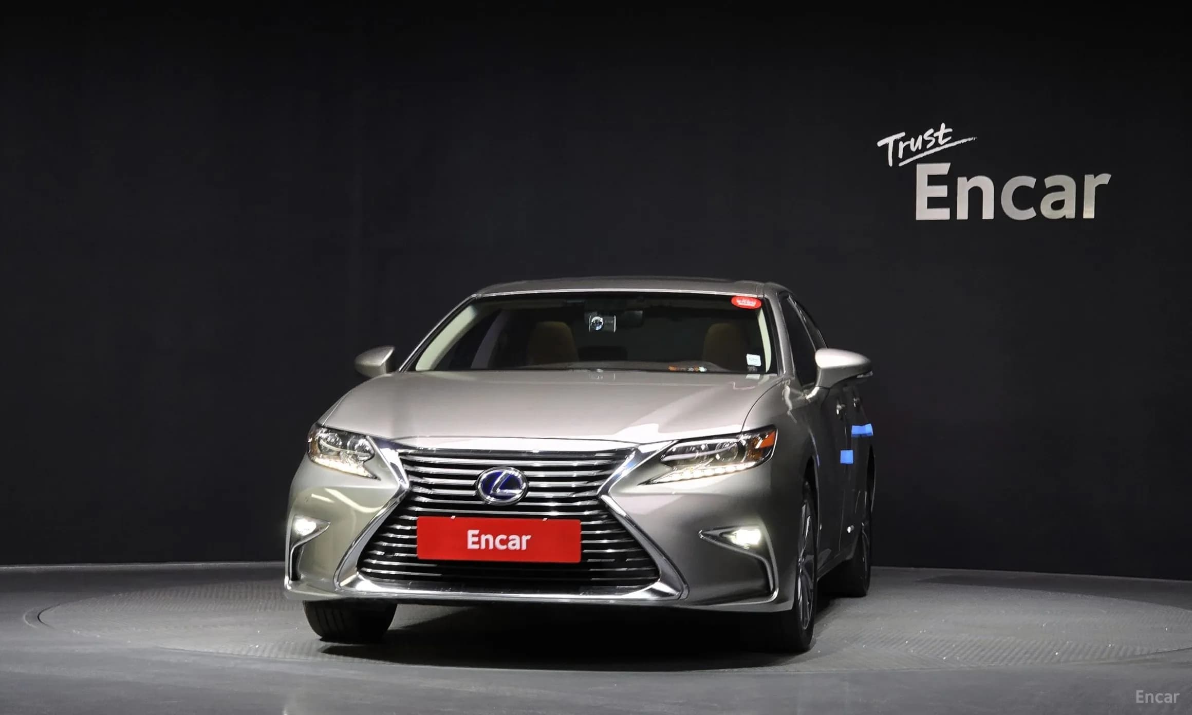 New ES300h