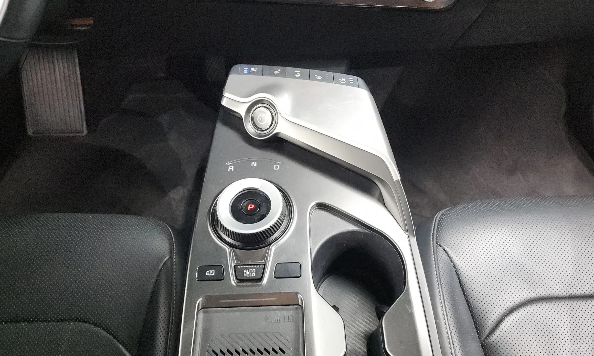 EV6