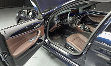 5 Series (G30)