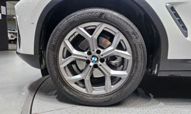 X4 (G02)