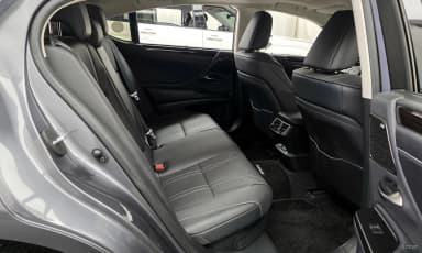 ES300h 7th Generation
