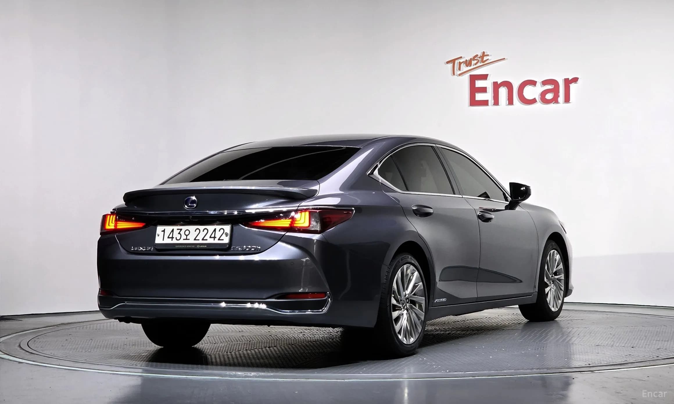 ES300h 7th Generation
