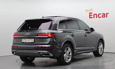 Q7 (4M)