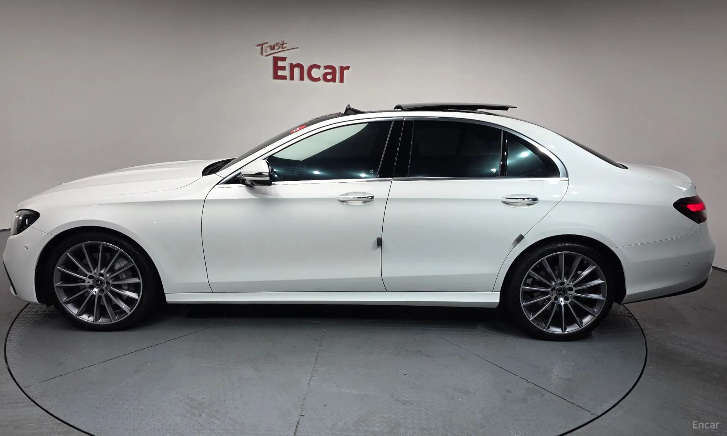 E-Class W213