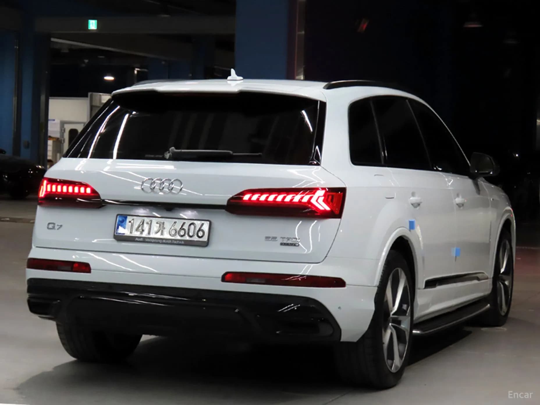Q7 (4M)