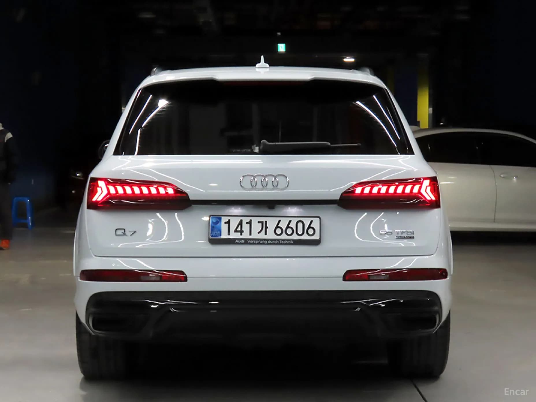 Q7 (4M)