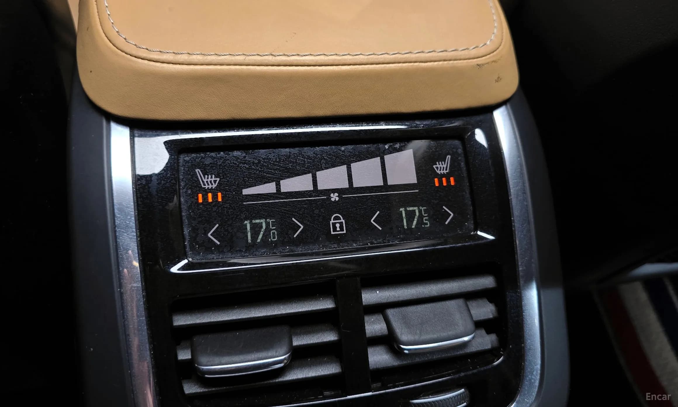 S90