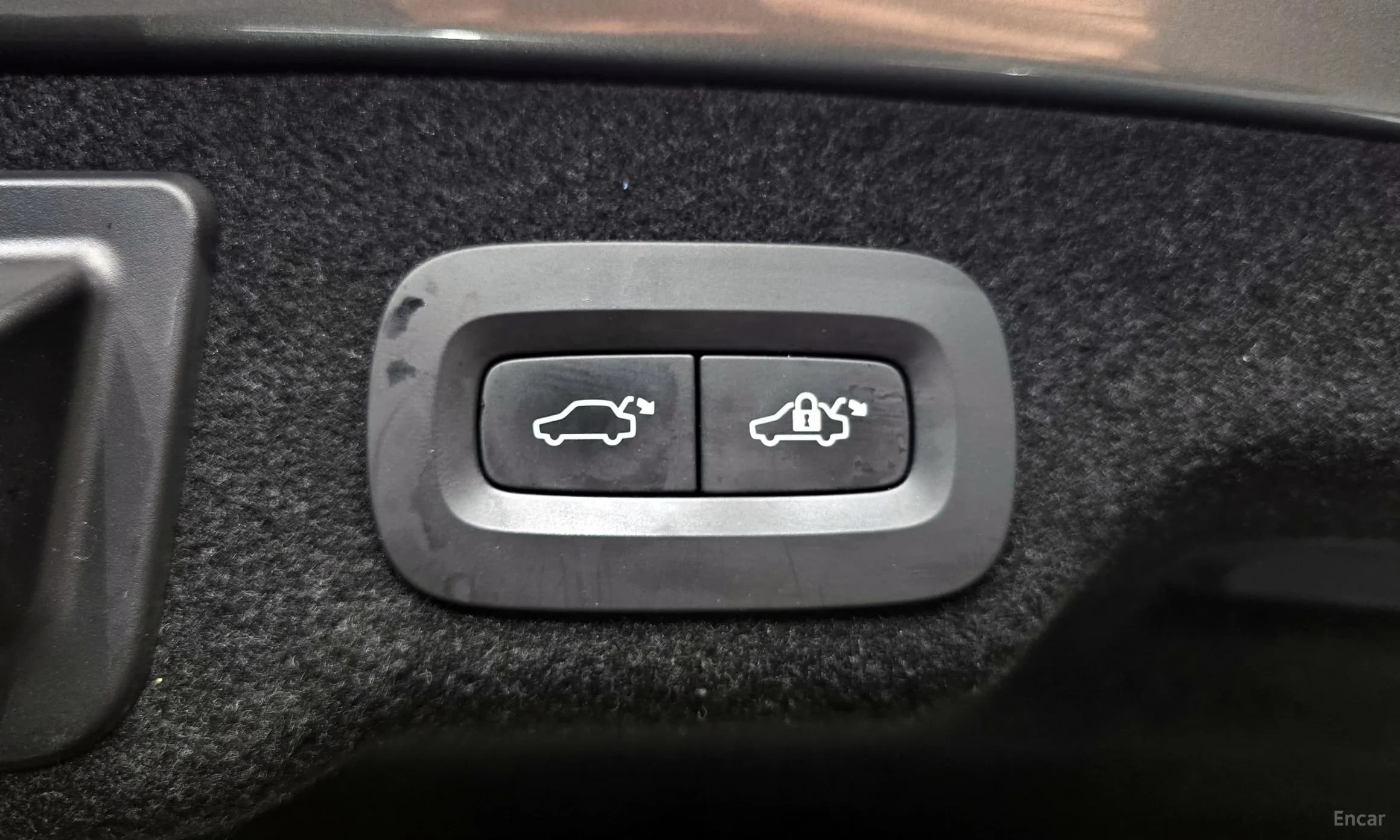 S90