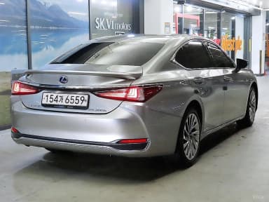 ES300h 7th Generation