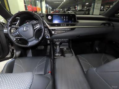 ES300h 7th Generation