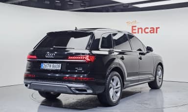 Q7 (4M)