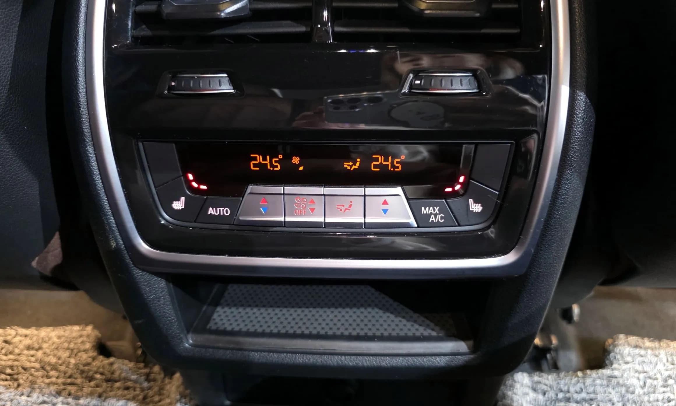 X6 (G06)