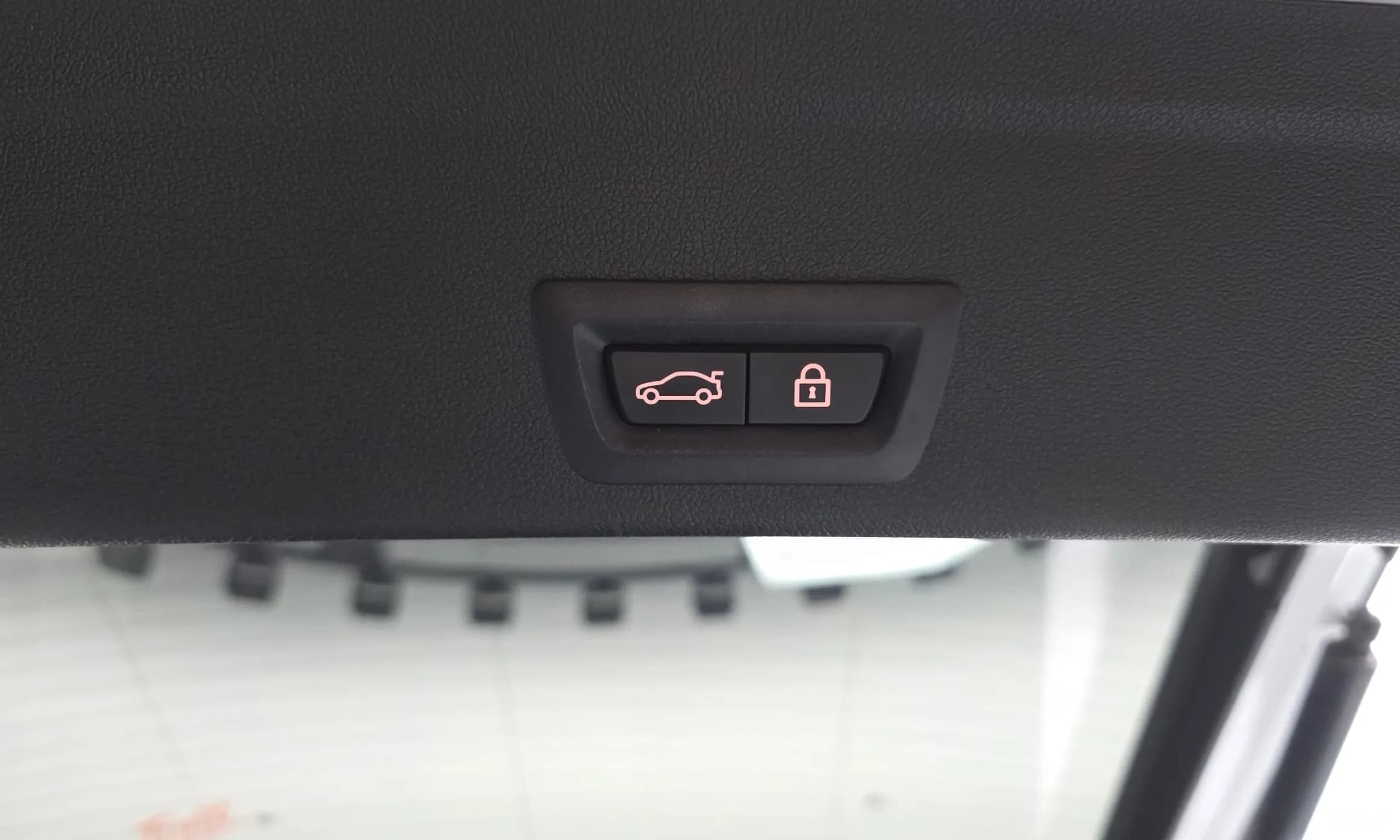 X6 (G06)