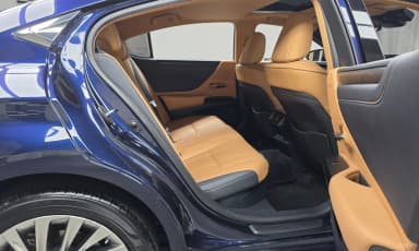 ES300h 7th Generation