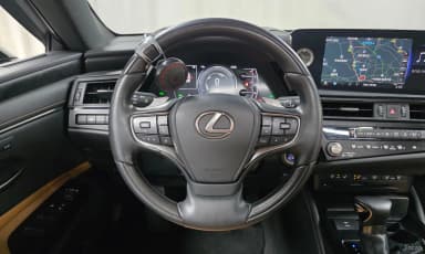 ES300h 7th Generation