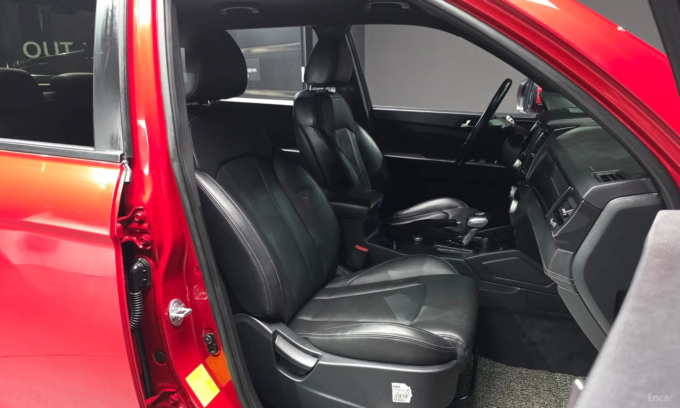 Rexton Sports Khan