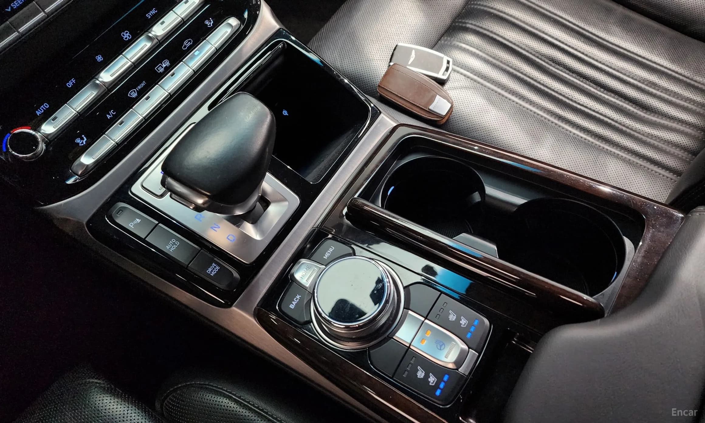 EQ900