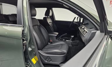 Rexton Sports Khan