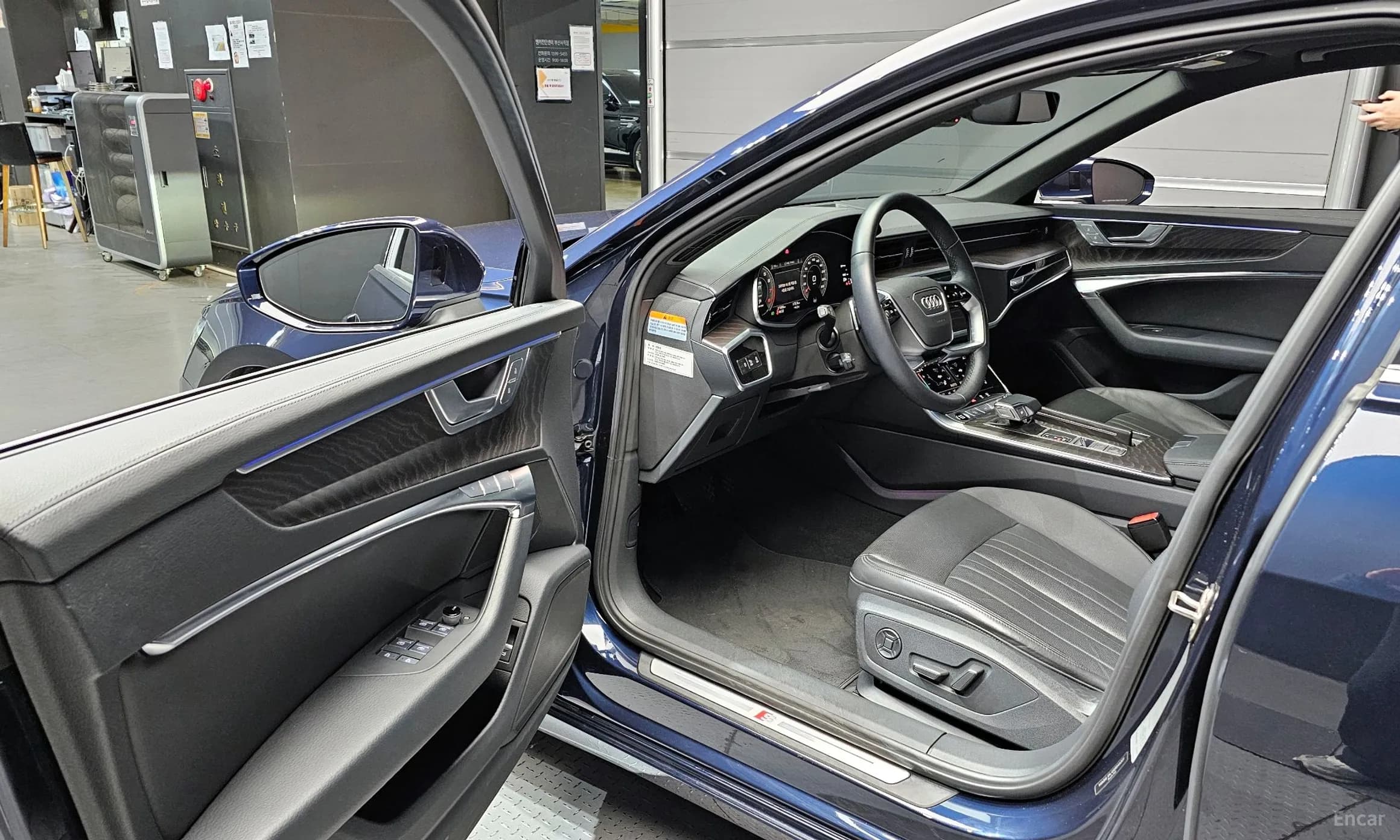 A6 (C8)