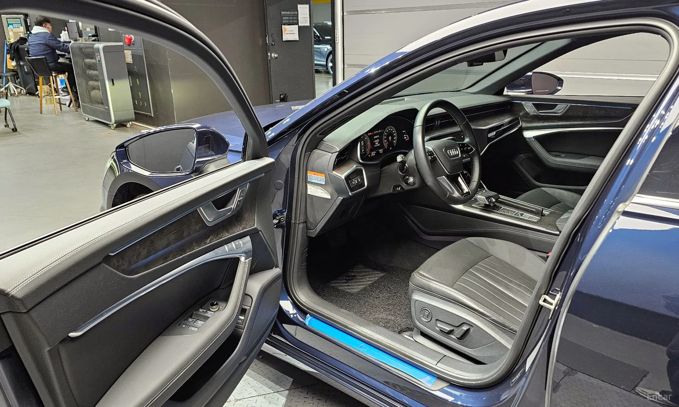 A6 (C8)