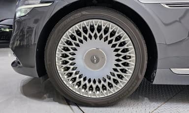 G90