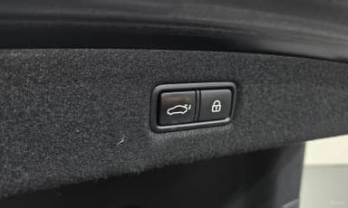 EQ900