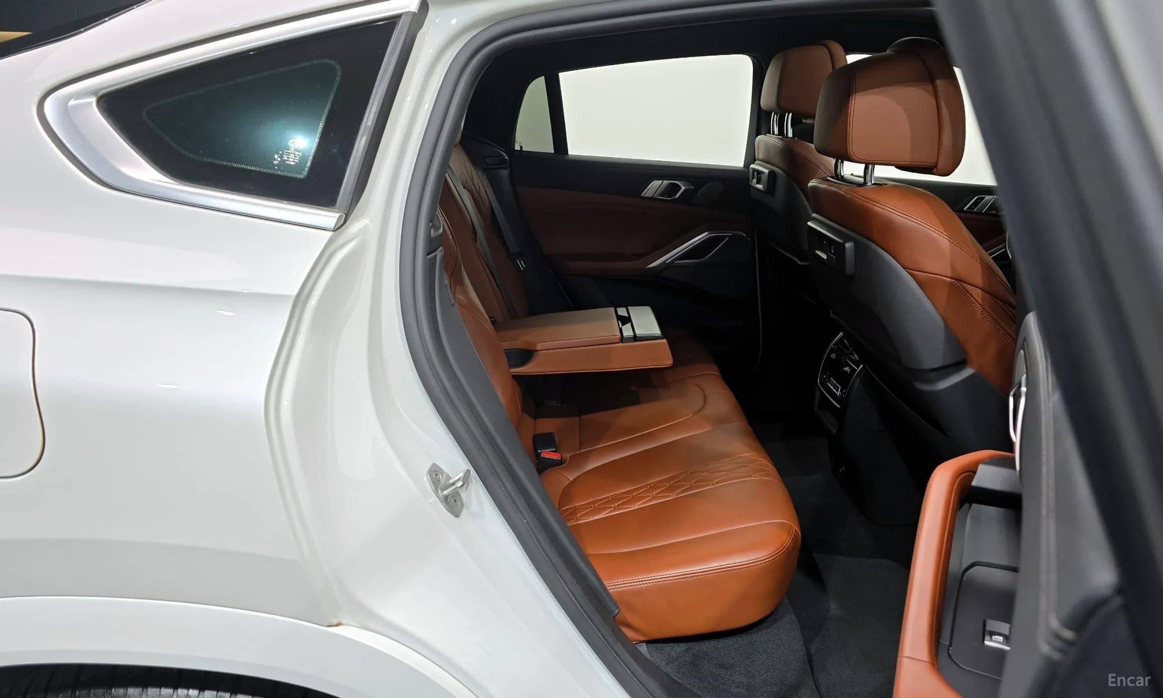 X6 (G06)