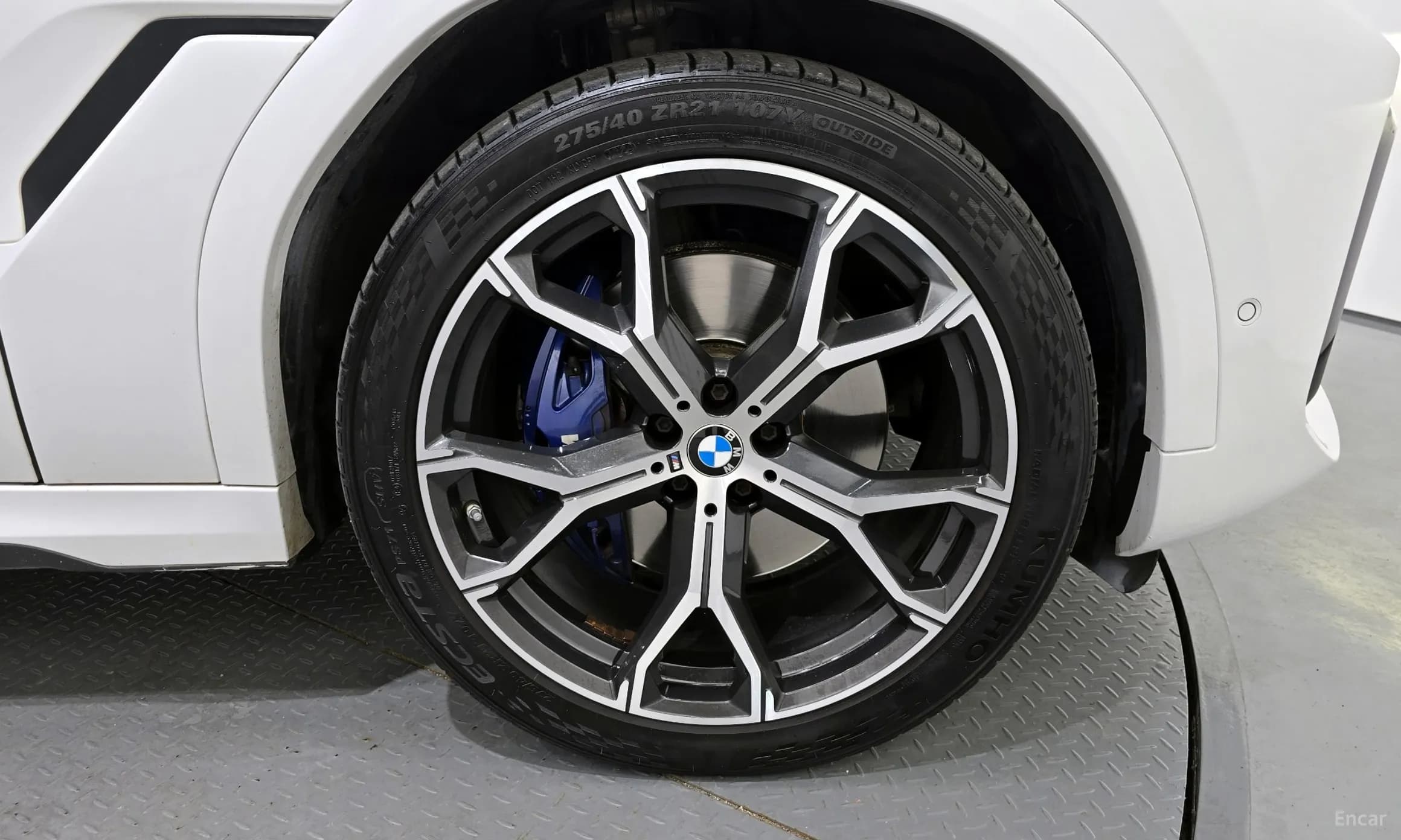 X6 (G06)