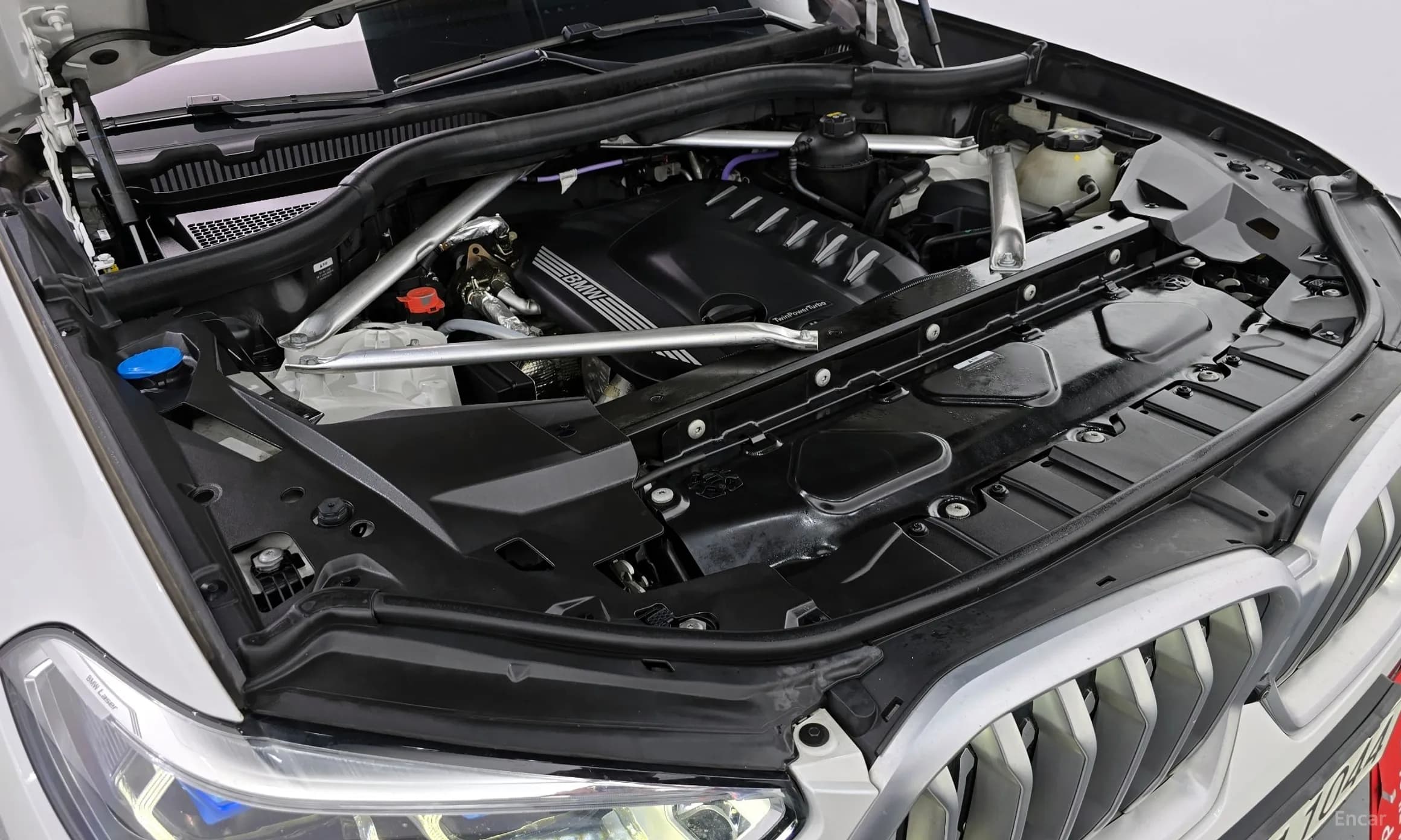 X6 (G06)
