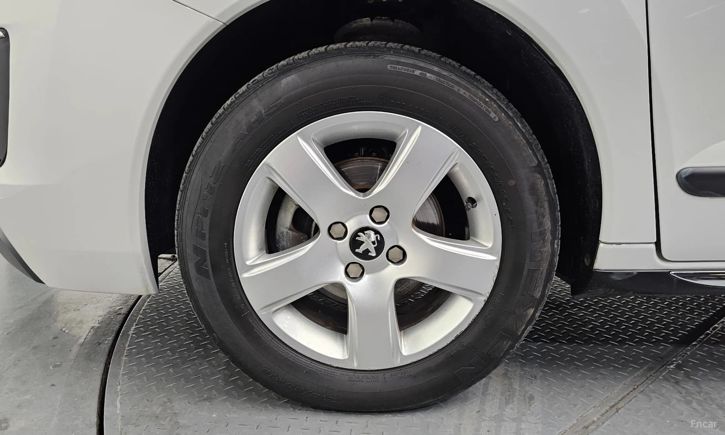 m1Bw200E2YqeygG33_dc2:3007