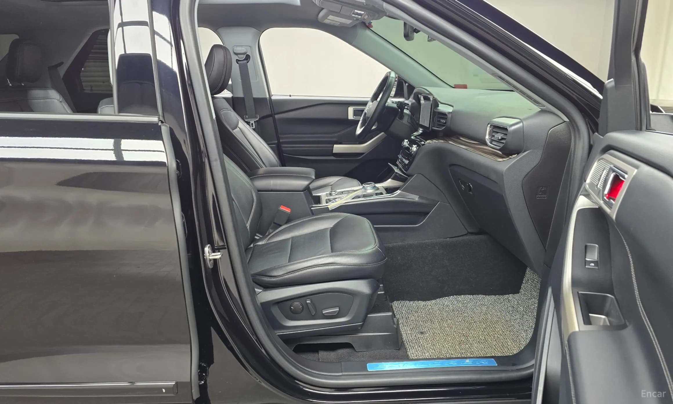 Explorer 6th Generation