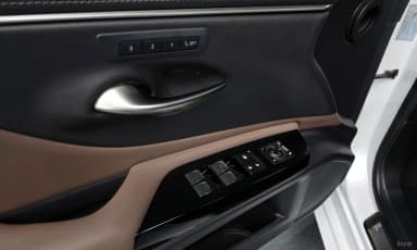 ES300h 7th Generation