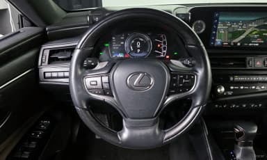 ES300h 7th Generation