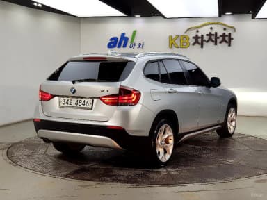 X1 (E84)