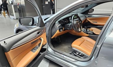 5 Series (G30)
