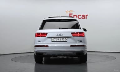 Q7 (4M)