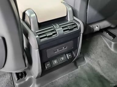 Defender (L663)