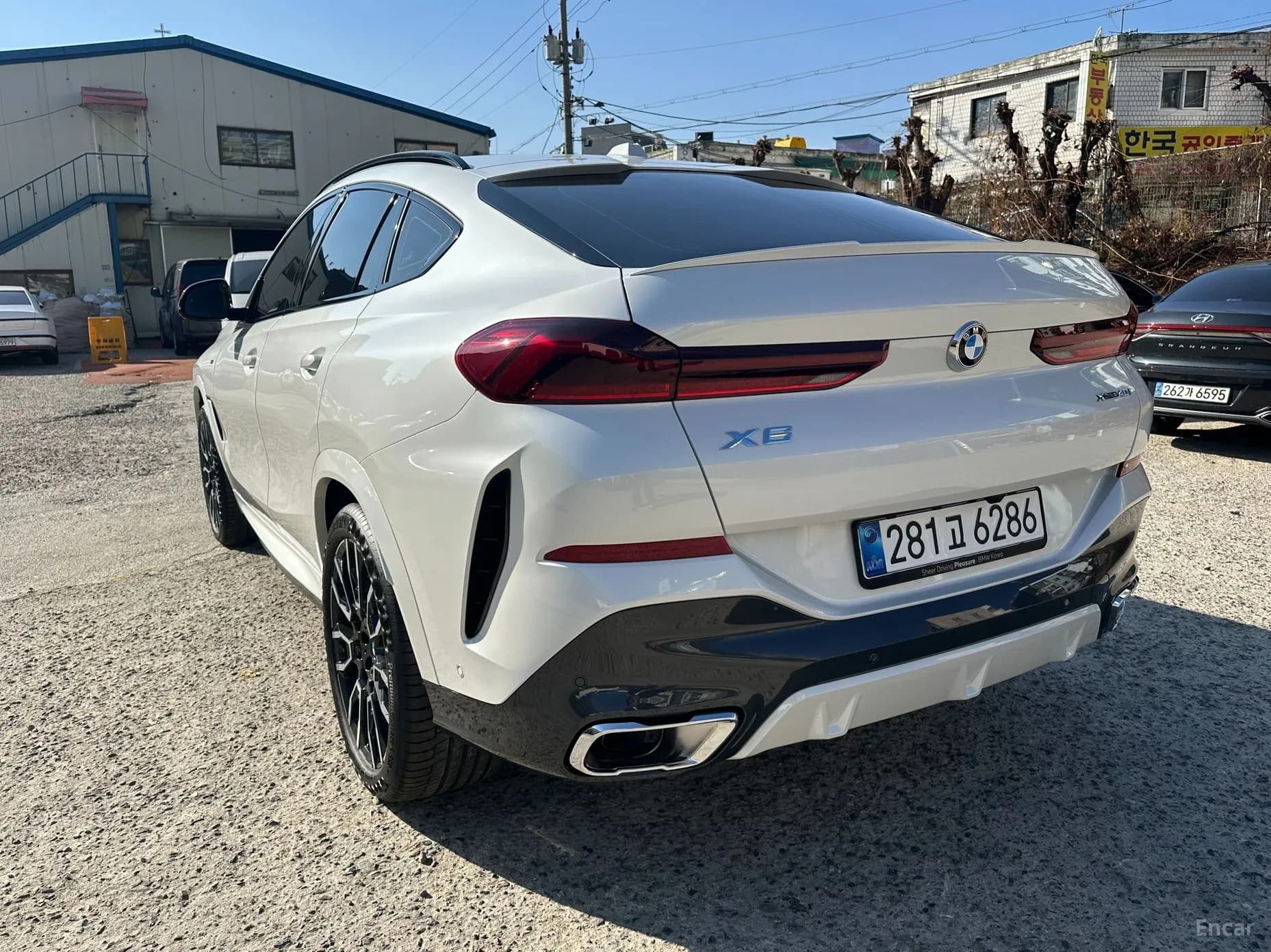 X6 (G06)