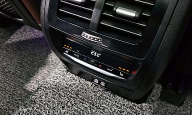 X3 (G01)