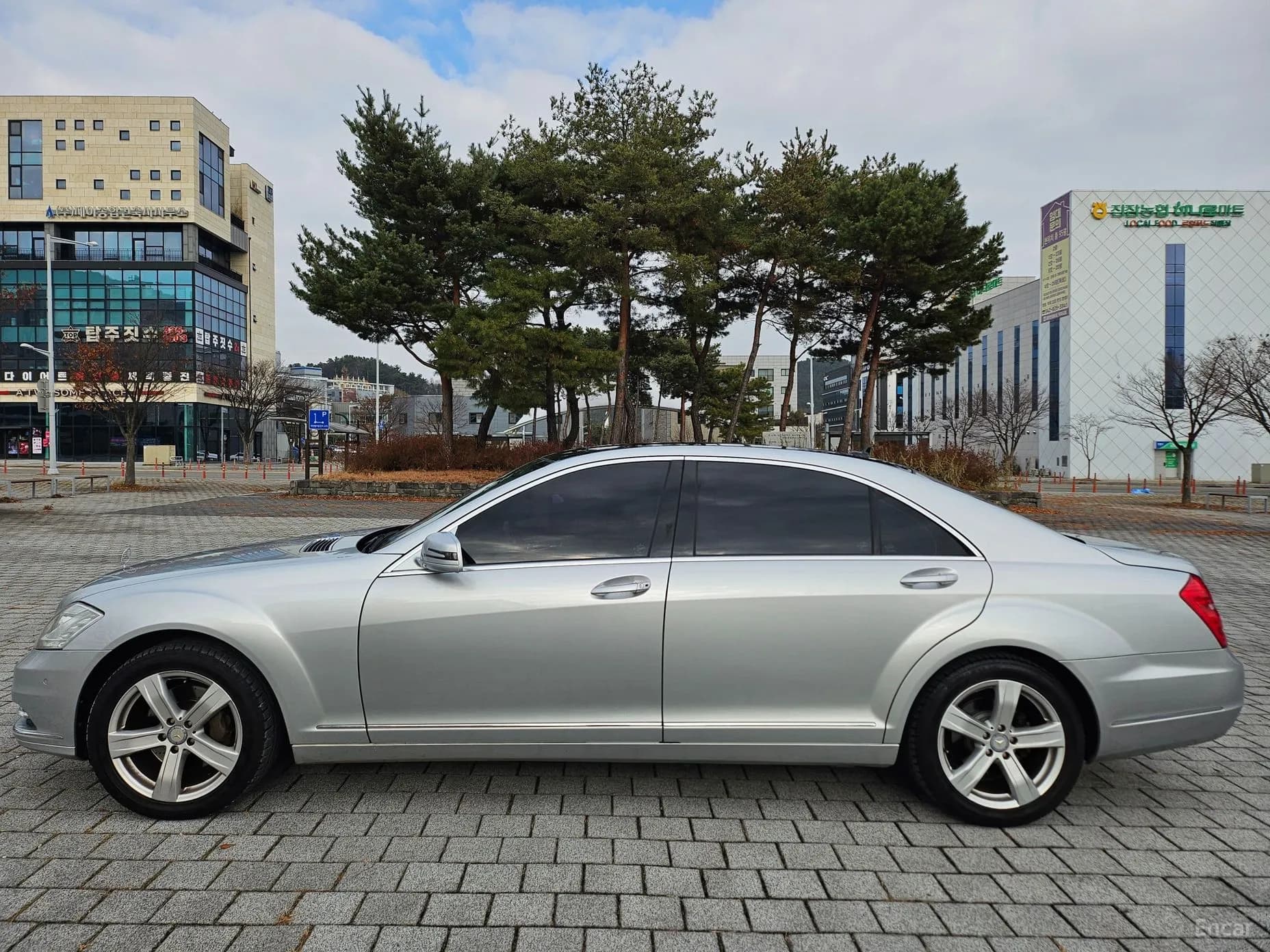 S-Class W221