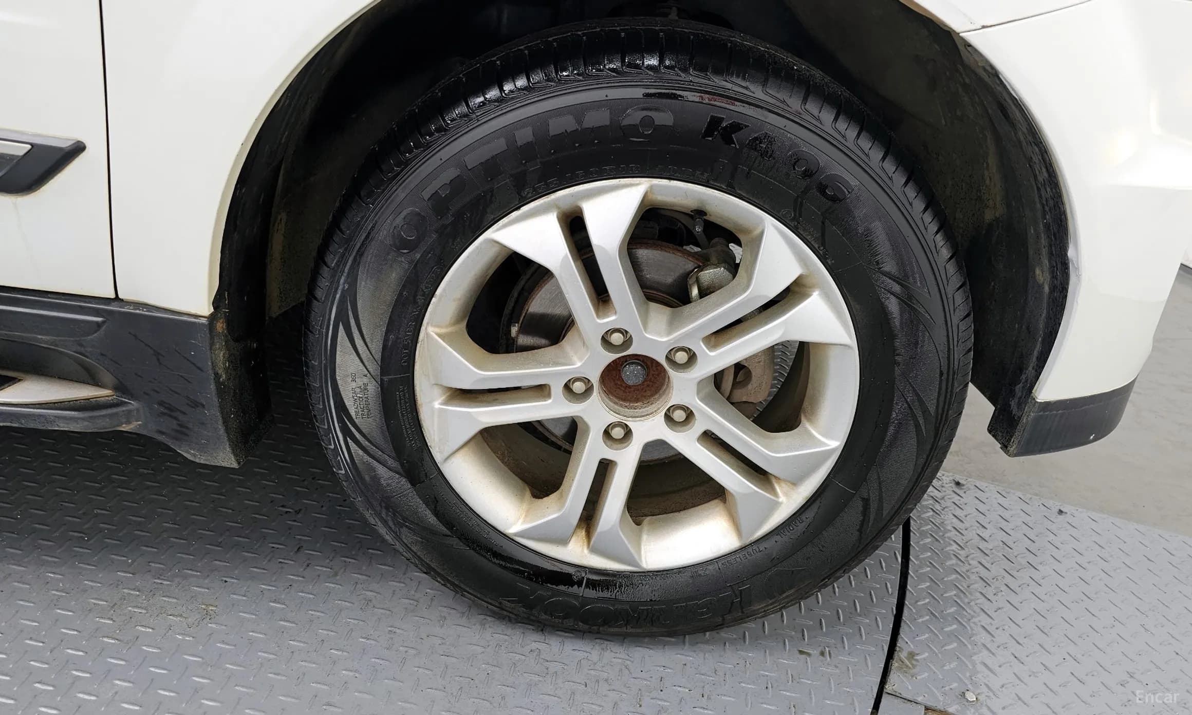 Korando Sports