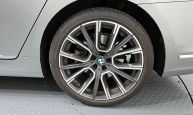 7 Series (G11)