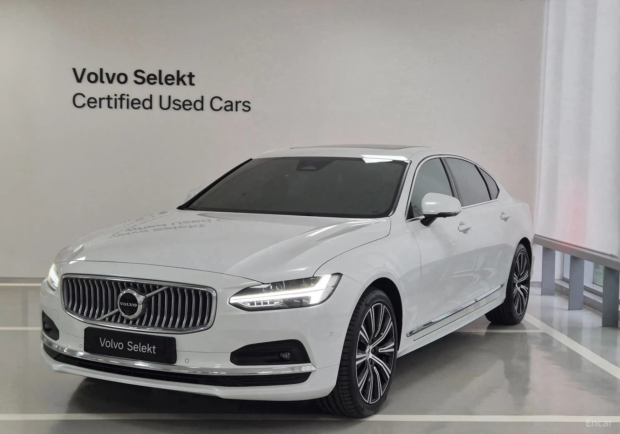 S90