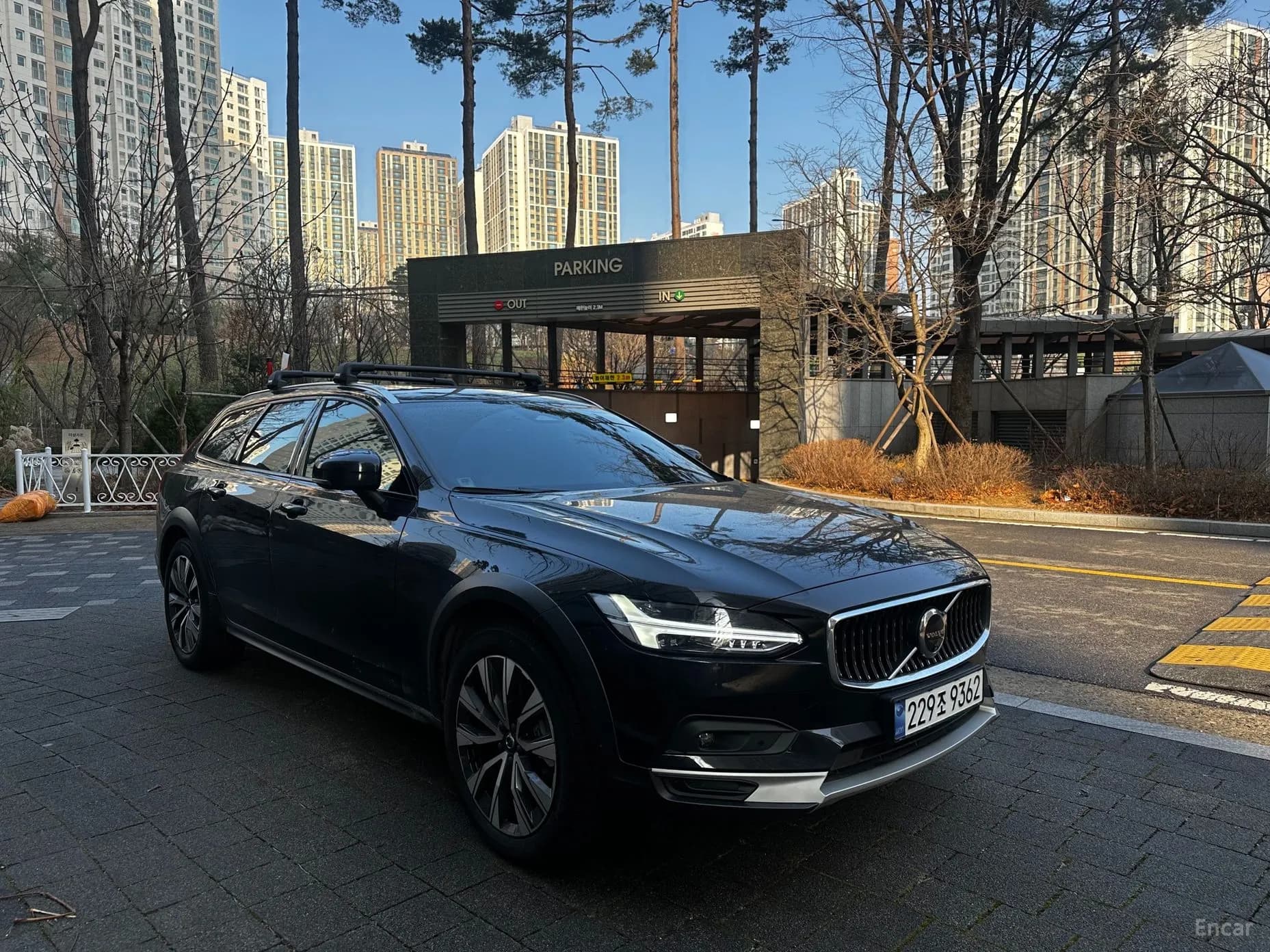 V90 Cross Country
