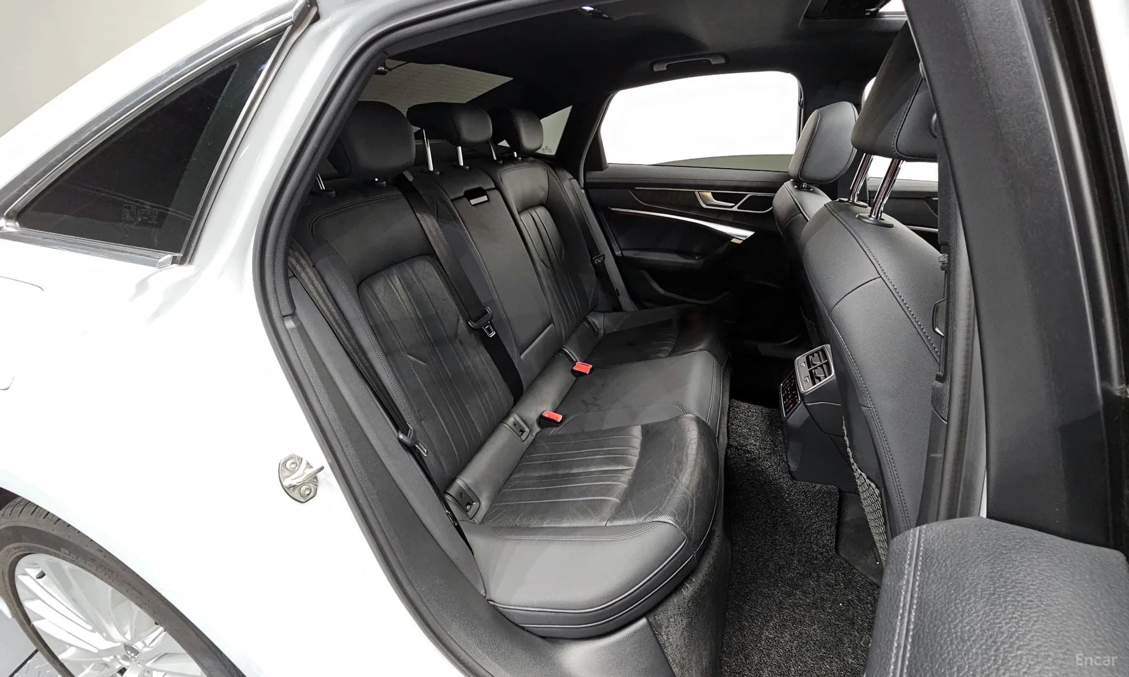 A6 (C8)