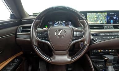 ES300h 7th Generation