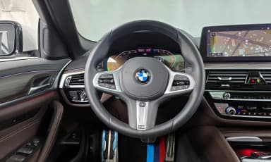 5 Series (G30)