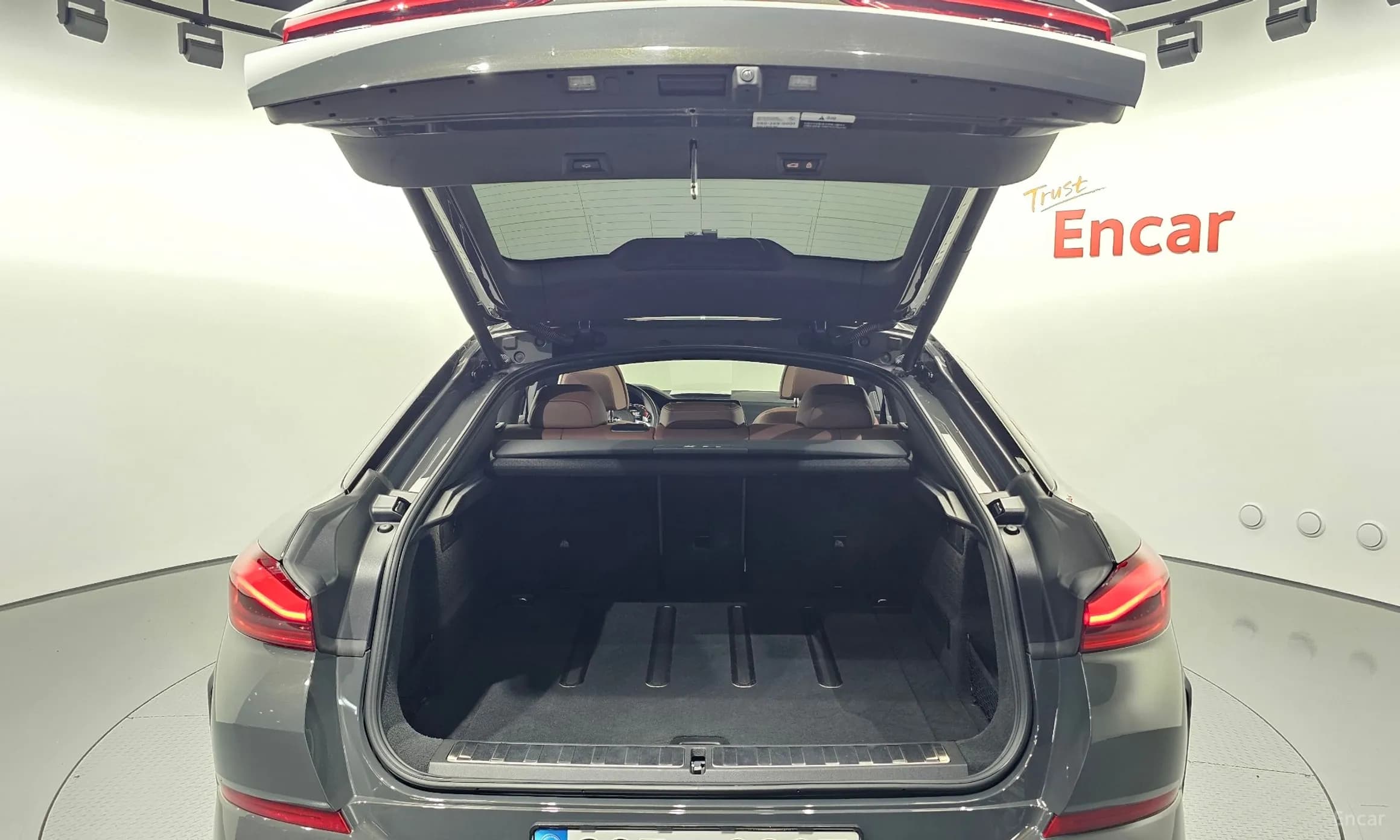 X6 (G06)